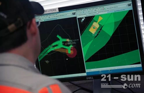 酷！卡特彼勒用虛擬礦場來做什么？